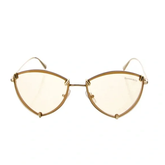 Tiffany & Co.
Cat-Eye Mirrored Sunglasses brand new - Picture 1 of 8